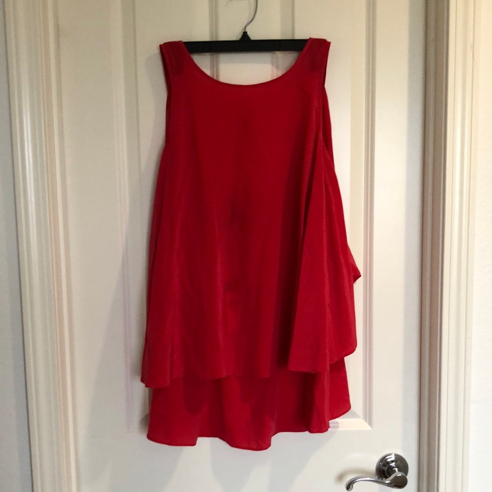NWT BCBG WINGED TOP